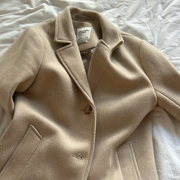 Abercrombie & Fitch Women's Light Tan Peacoat - Picture 8 of 9